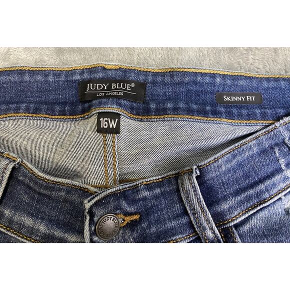 Judy Blue Red Buffalo Plaid Patch Distressed Skinny Jeans Women’s Size 16W - Picture 7 of 14